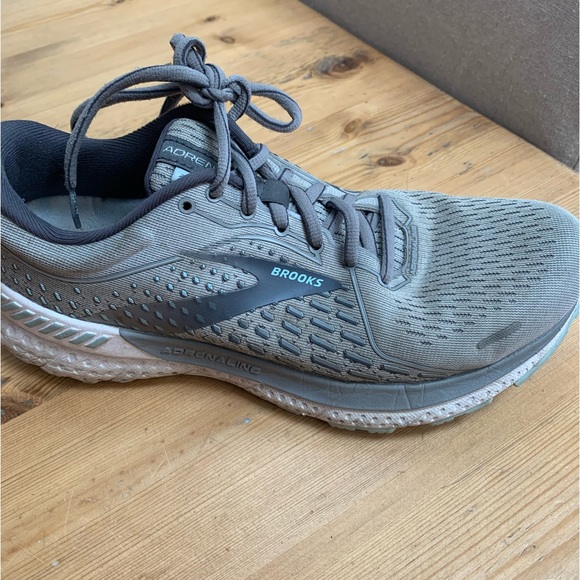 Brooks Shoes Brooks Sneakers Poshmark